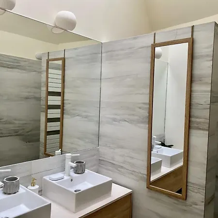Duplex And Terrace, Hyper Center - Personal Butler At Your Disposal Appartamento